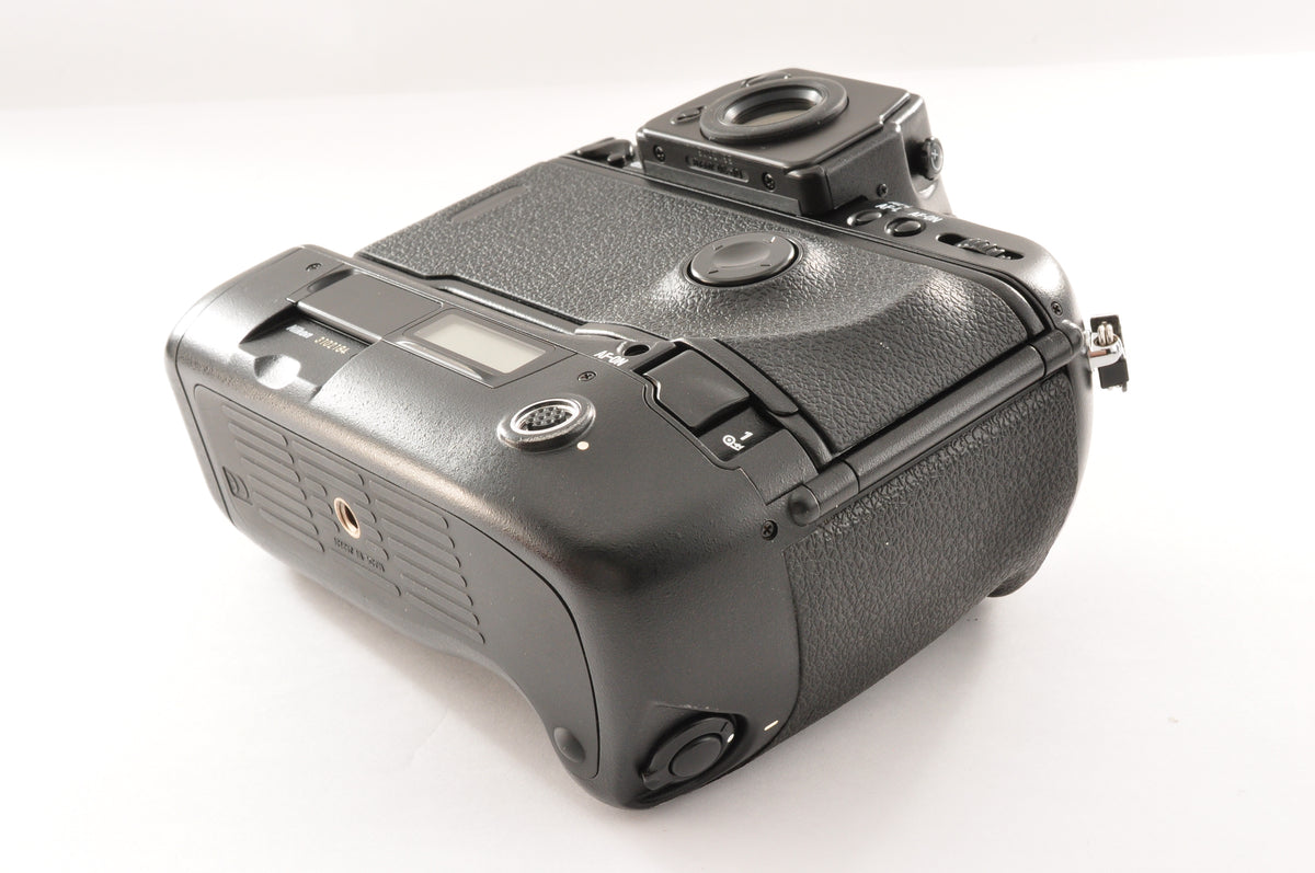 [Exc+5] Nikon F5 35mm SLR Film Camera
