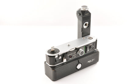 [Exc+5] Nikon MD-2 Motor Drive + MB-1 Battery Pack for F2