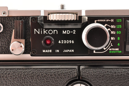 [Exc+5] Nikon MD-2 Motor Drive + MB-1 Battery Pack for F2