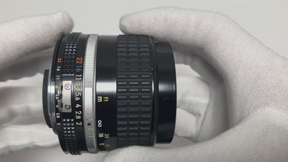 [Exc+5] Nikon Ai-s NIKKOR 85mm f/2 Portrait MF Lens #8619